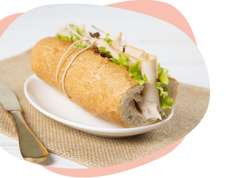 Sandwich de pan francés con Jamón de Pollo